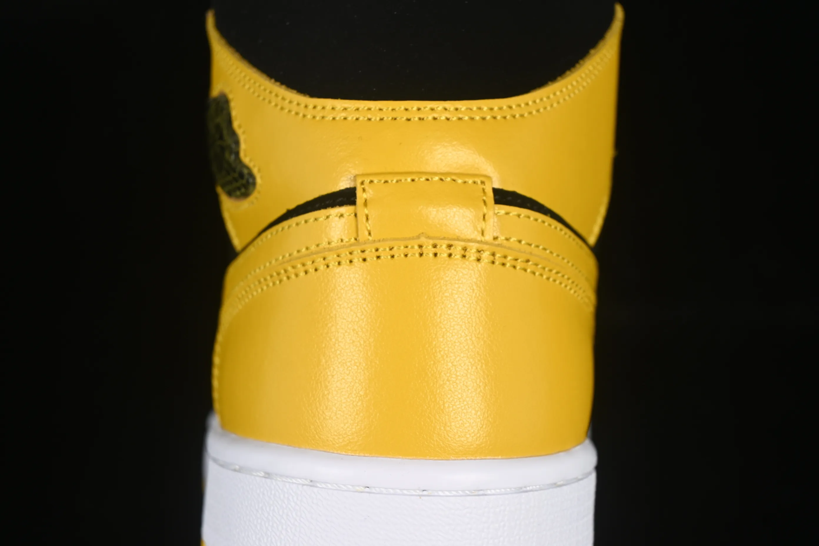 All categories Air Jordan Jordan series basketball shoes Air Jordan 1 Mid Air Jordan 1 Mid AJ1 Joe 1 black and yellow mid-top cultural and casual sneakers HJ6654-071